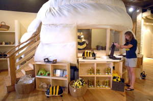 honey-house-hive