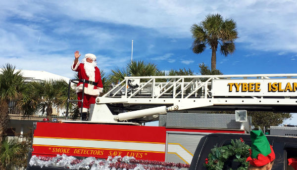 Tybee Christmas tree lighting parade bike parade 2017 holidays Savannah 