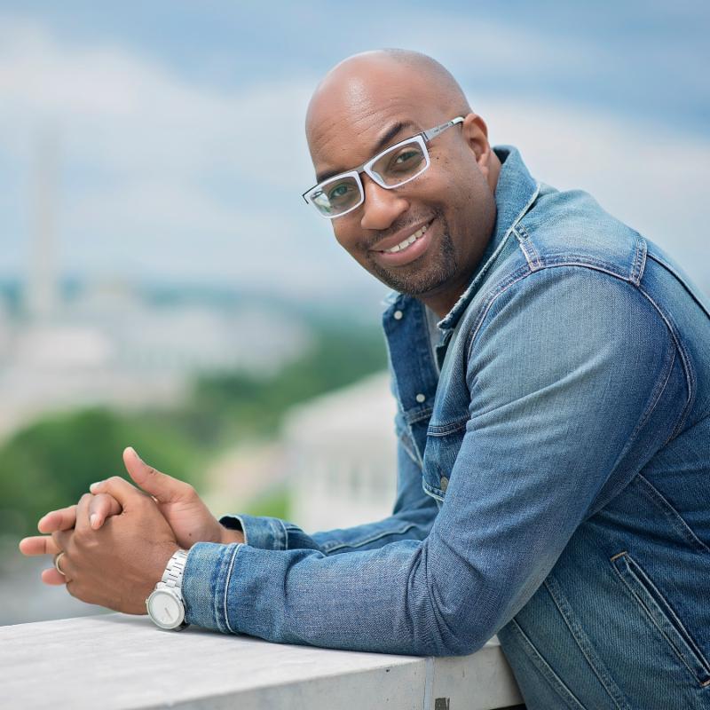 Free children's authors Savannah events Kwame Alexander 