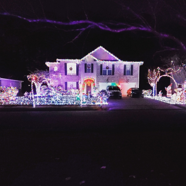 Savannah Christmas Lights Holiday 2020 decorations guide